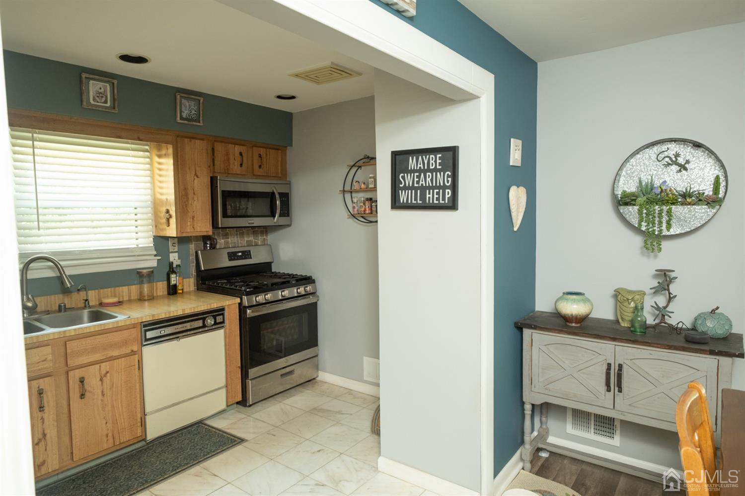 14 Pendleton Place Old Bridge, NJ 08857 - Photo 11 of 48 Kitchen