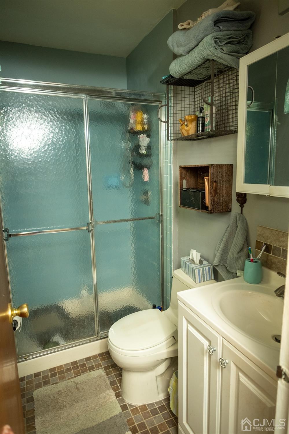 14 Pendleton Place Old Bridge, NJ 08857 - Photo 18 of 48 Master Bathroom