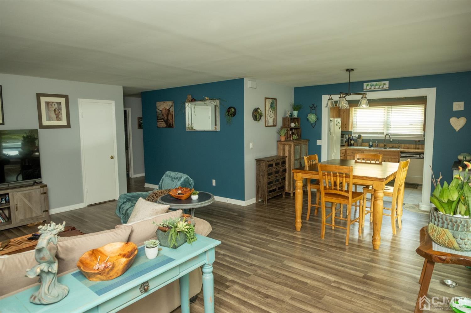 14 Pendleton Place Old Bridge, NJ 08857 - Photo 4 of 48 View from front entrance door - Living/Dining Combo open to Kitchen