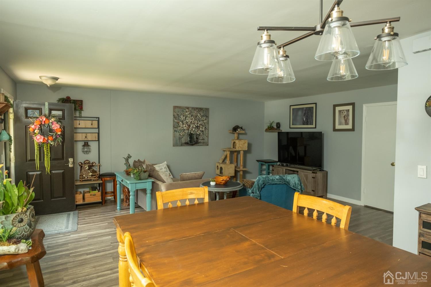 14 Pendleton Place Old Bridge, NJ 08857 - Photo 5 of 48 Dining/Living Room Combo