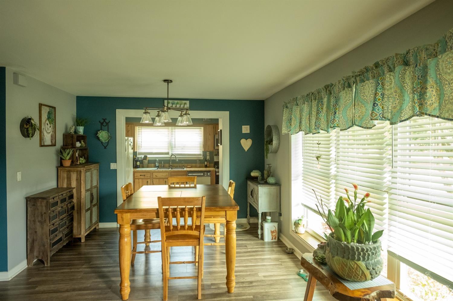 14 Pendleton Place Old Bridge, NJ 08857 - Photo 6 of 48 Dining Room open to Kitchen