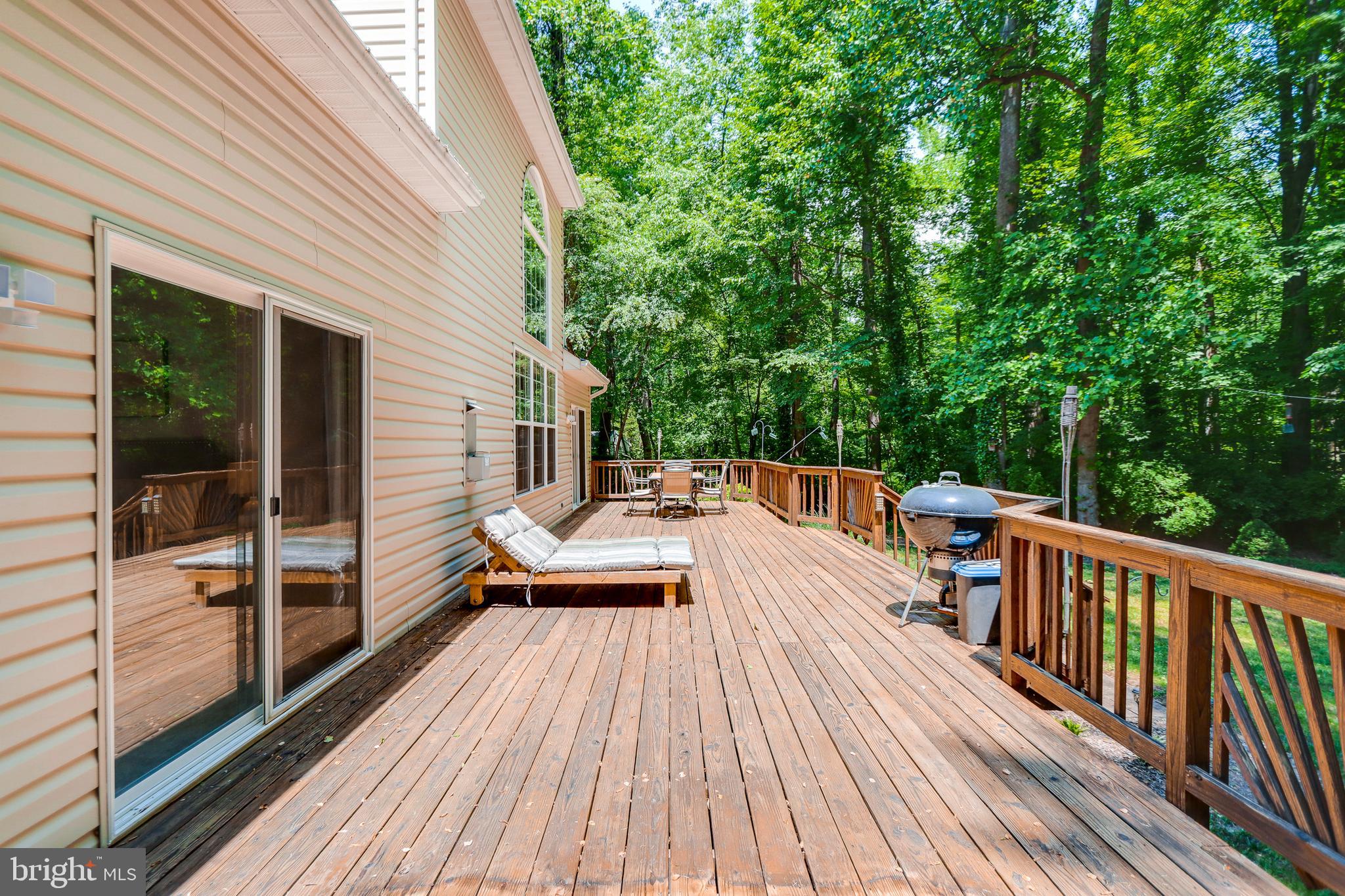 1559 Comanche Road Arnold, MD 21012 - Photo 21 of 44 Expanded Mealtime & Relaxation Options Outdoors!