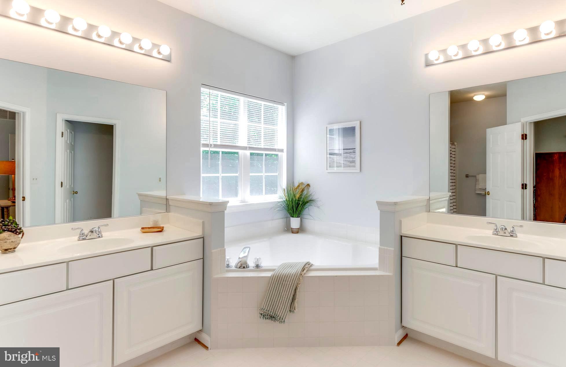 1559 Comanche Road Arnold, MD 21012 - Photo 24 of 44 En Suite Bath . Double Vanities, Spa Tub & Shower