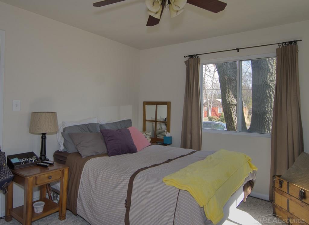3254 Newton Road Commerce Township, MI 48382 - Photo 20 of 37 31237237-19.JPG