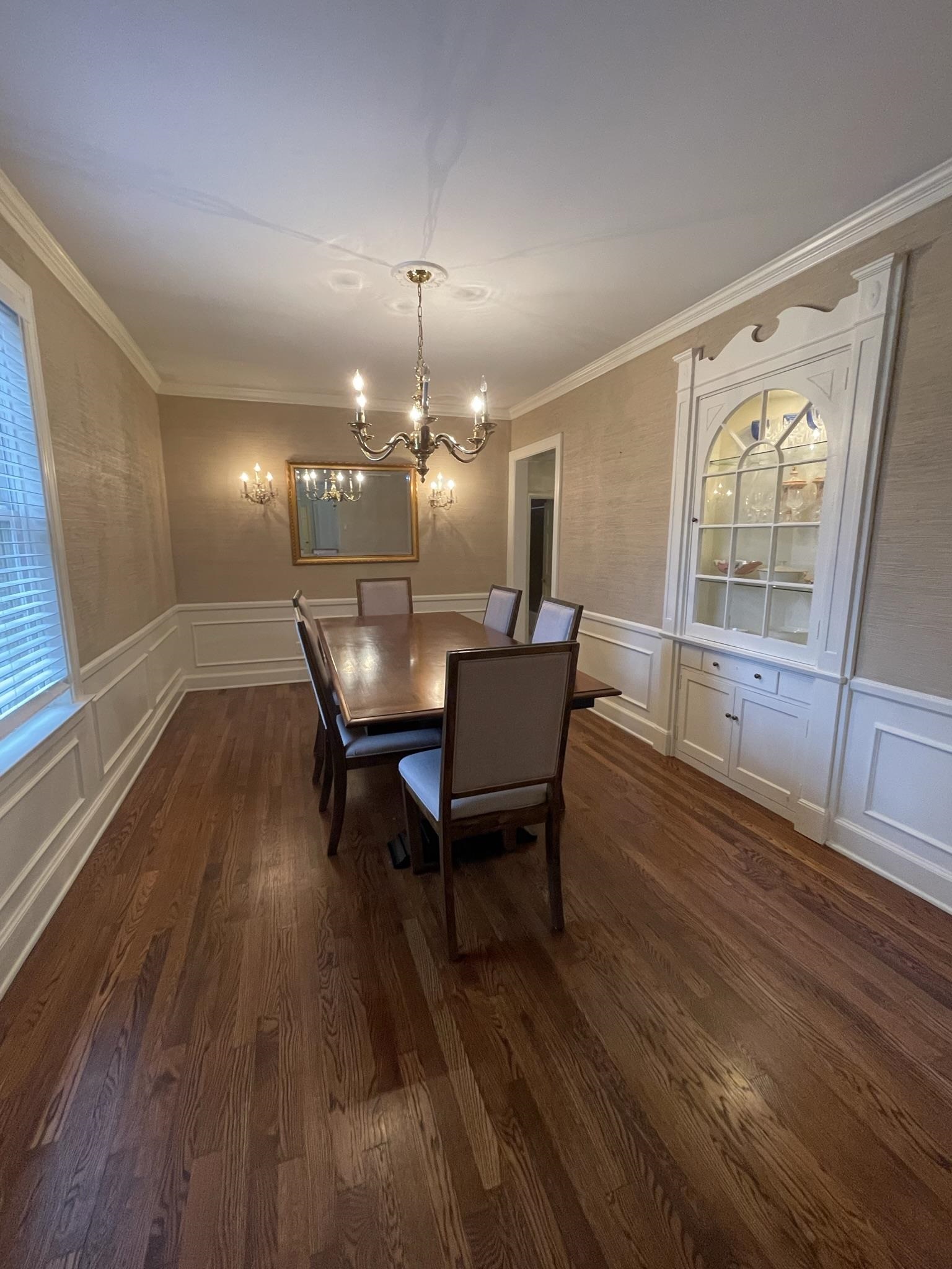 434 Colonial Road Memphis, TN 38117 - Photo 10 of 23 a view of a dining room with furniture and wooden floor