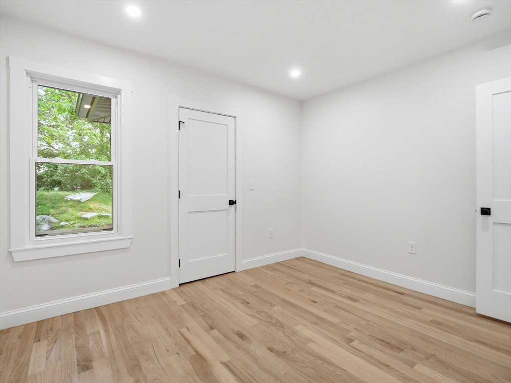 23 Murray Hill Road Medford, MA 02155 - Photo 17 of 22