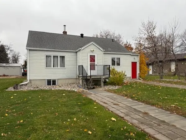 $187,000 | 211 9th Street South, Breckenridge, MN 56520