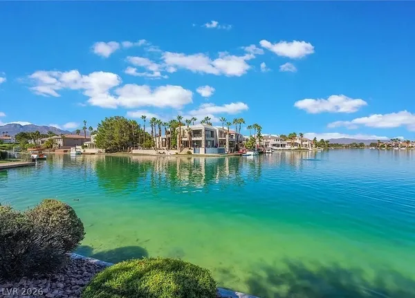 $2,045 | 2837 Autumn Haze Lane, Las Vegas, NV 89117