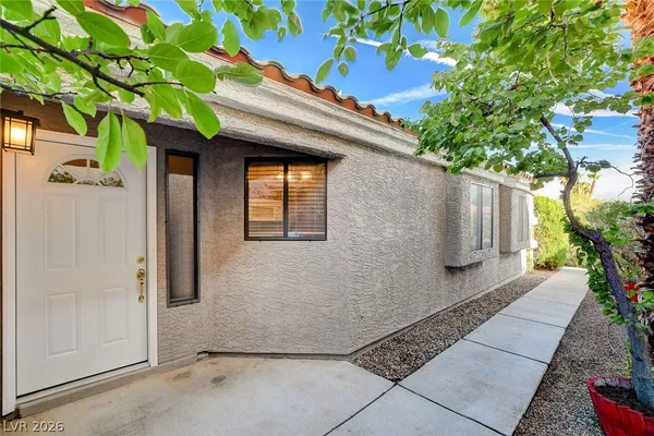 $2,045 | 2837 Autumn Haze Lane, Las Vegas, NV 89117