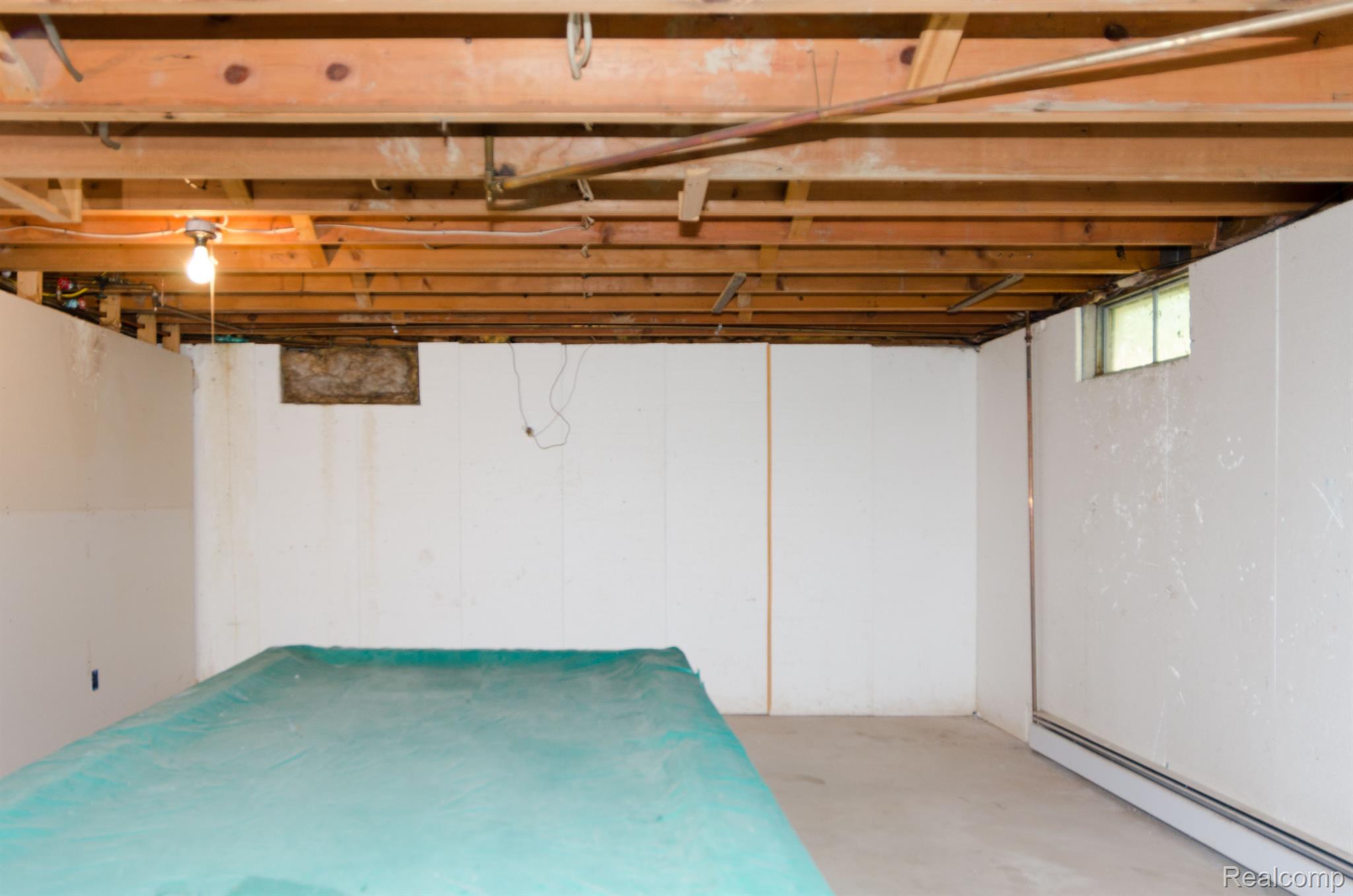 13800 Lone Tree Road Milford, MI 48380 - Photo 58 of 77 Game room.