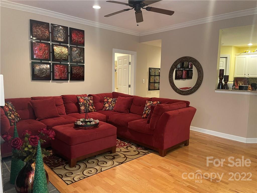 73 Ridgetop Circle, Unit 103 Brevard, NC 28712 - Photo 3 of 26 Gallery Image 3