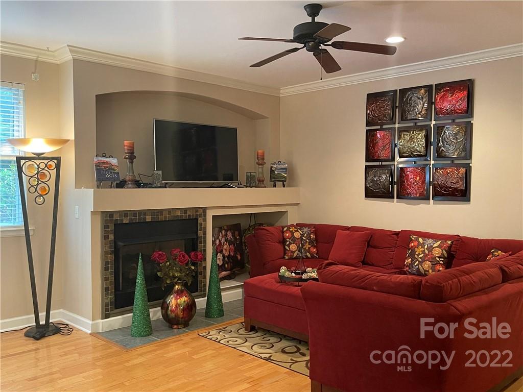 73 Ridgetop Circle, Unit 103 Brevard, NC 28712 - Photo 4 of 26 Gallery Image 4