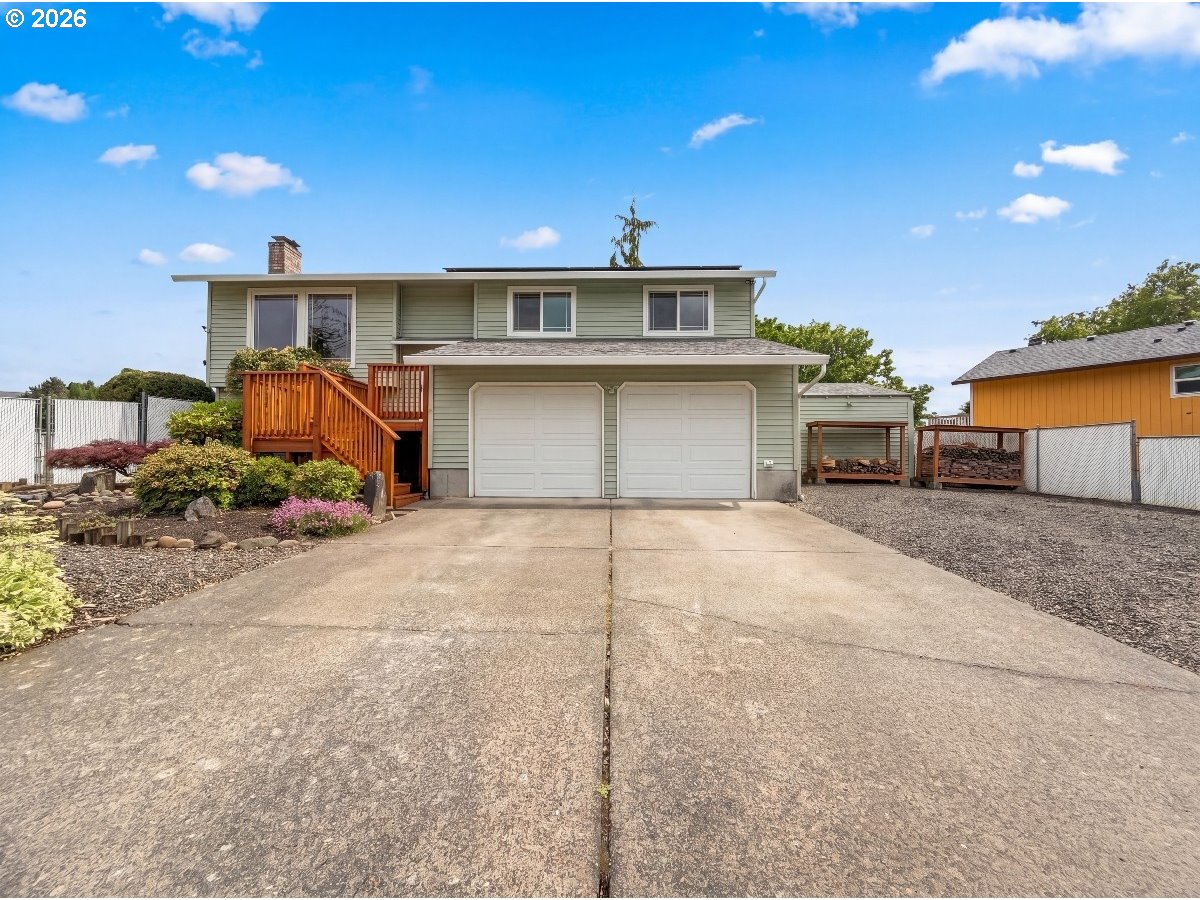 1209 Southwest 25th Street Troutdale, OR 97060 - Photo 1 of 16