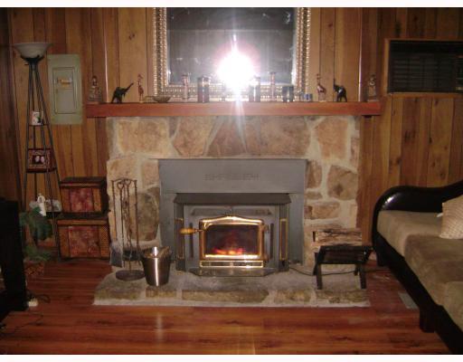 153 Mountainview Road Acme, PA 15610 - Photo 7 of 8 Living Room.