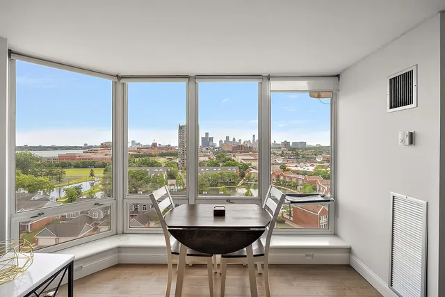 $2,095 | 250 East Harbortown Drive, Unit 1102, Detroit, MI 48207