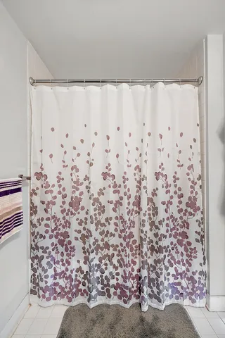 $2,095 | 250 East Harbortown Drive, Unit 1102, Detroit, MI 48207