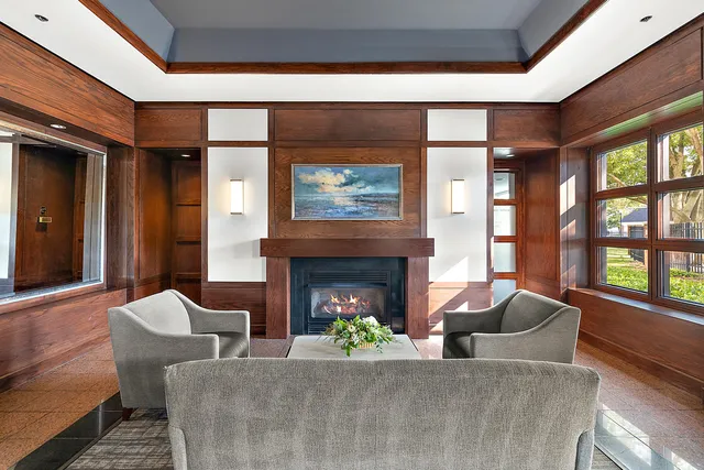 $2,095 | 250 East Harbortown Drive, Unit 1102, Detroit, MI 48207