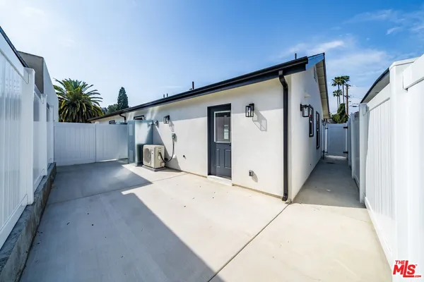$3,395 | 1258 Mariposa Street, Unit E, Glendale, CA 91205