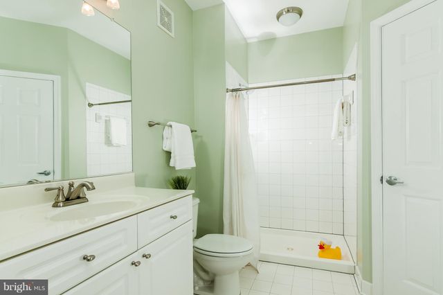 $374,900 | 801 South Greenbrier Street, Unit 406, Arlington, VA 22204