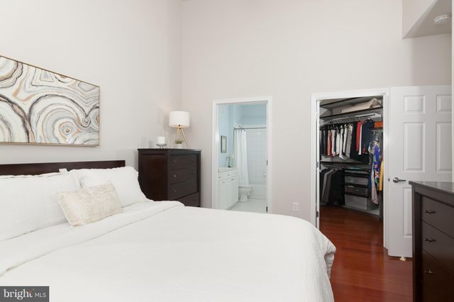 $374,900 | 801 South Greenbrier Street, Unit 406, Arlington, VA 22204