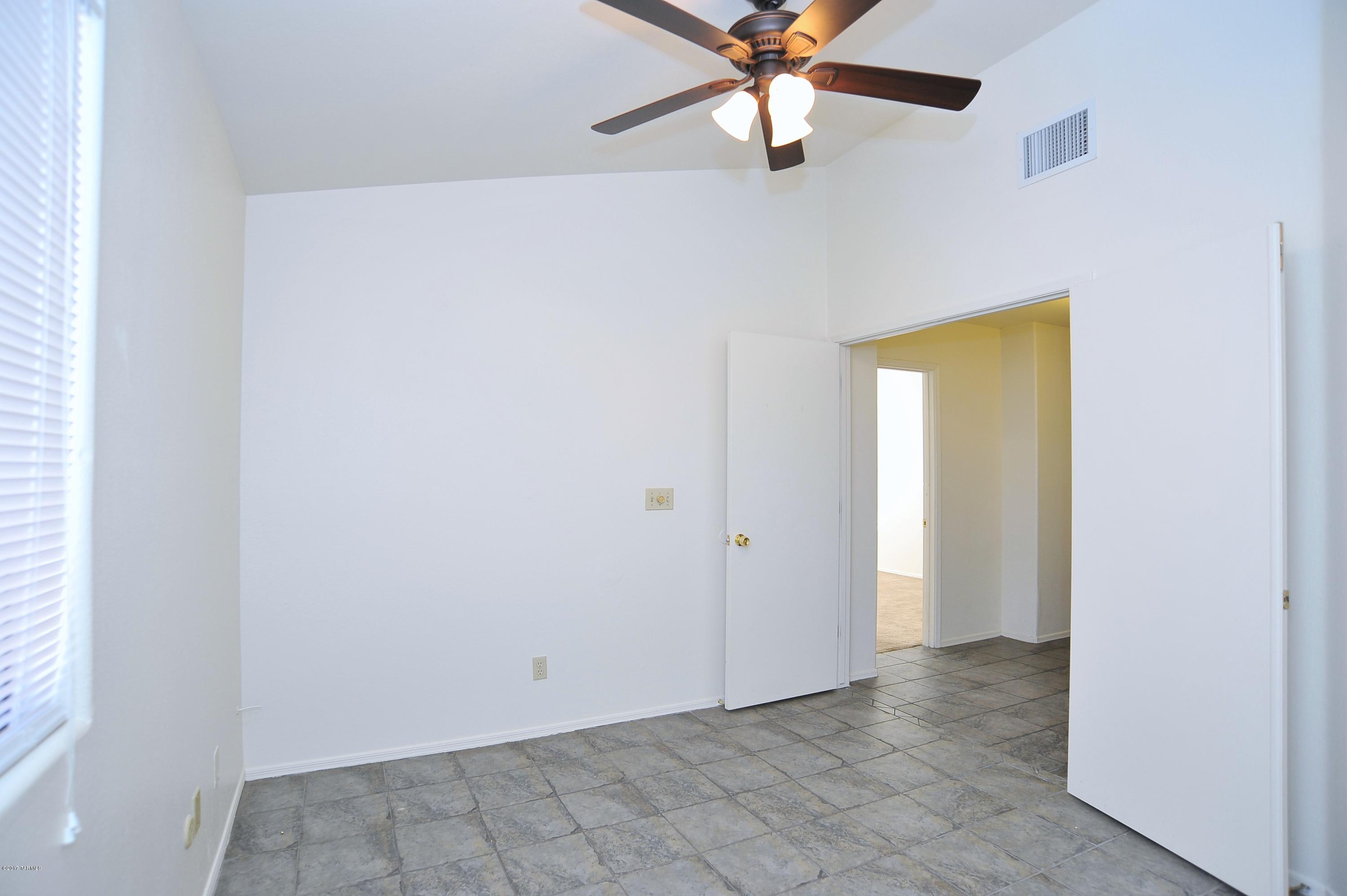 8206 East Mesquite Ridge Circle Tucson, AZ 85710 - Photo 32 of 42