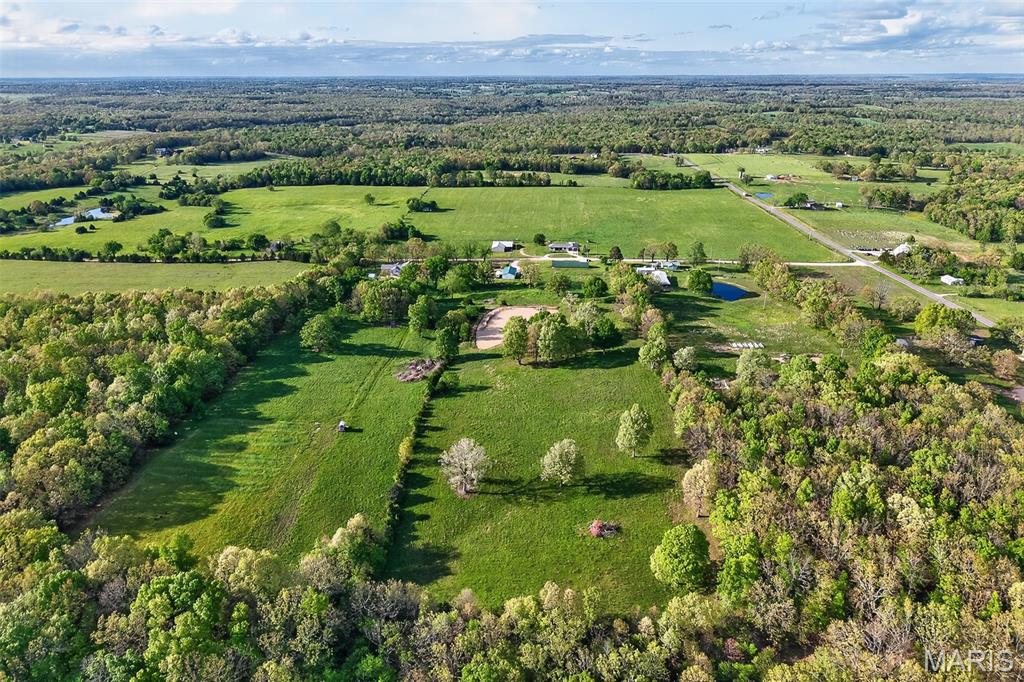 23856 Dove Road Lebanon, MO 65536 - Photo 17 of 55