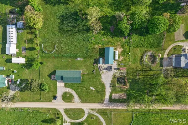 $429,999 | 23856 Dove Road, Lebanon, MO 65536