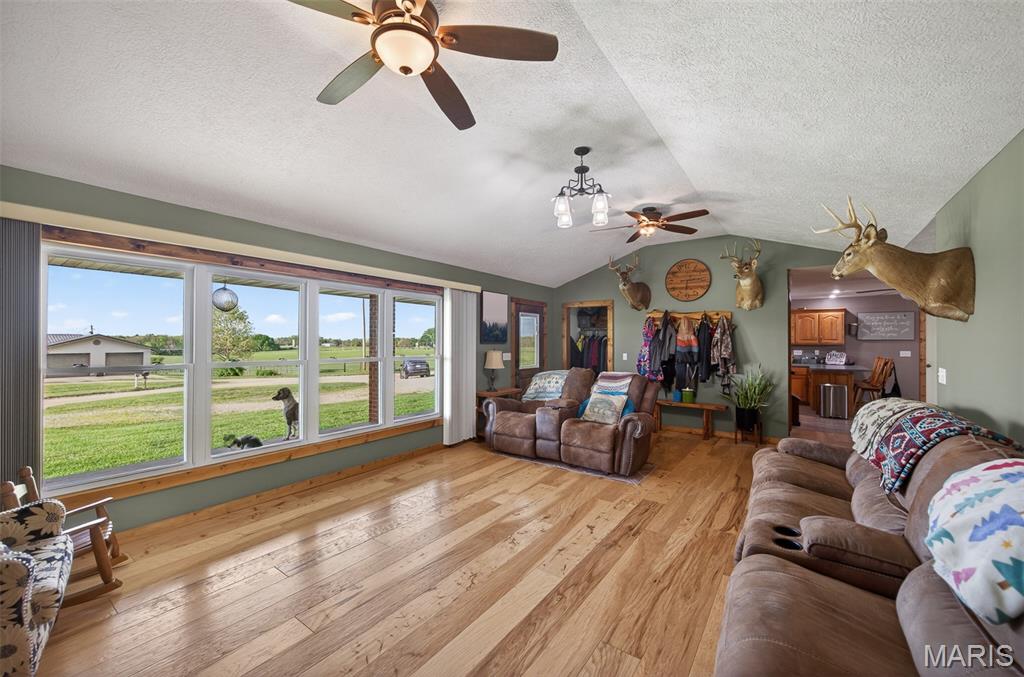 23856 Dove Road Lebanon, MO 65536 - Photo 23 of 55