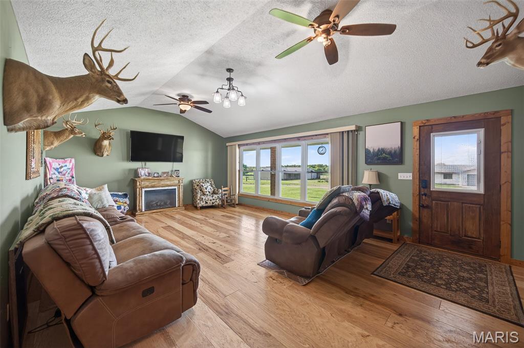 23856 Dove Road Lebanon, MO 65536 - Photo 27 of 55
