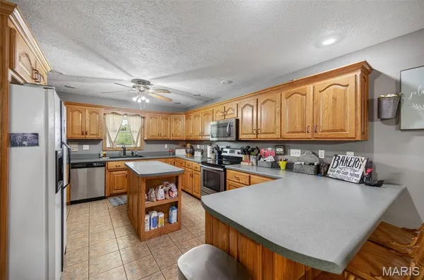 $429,999 | 23856 Dove Road, Lebanon, MO 65536