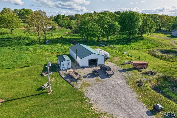 $429,999 | 23856 Dove Road, Lebanon, MO 65536