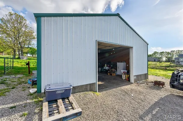 $429,999 | 23856 Dove Road, Lebanon, MO 65536