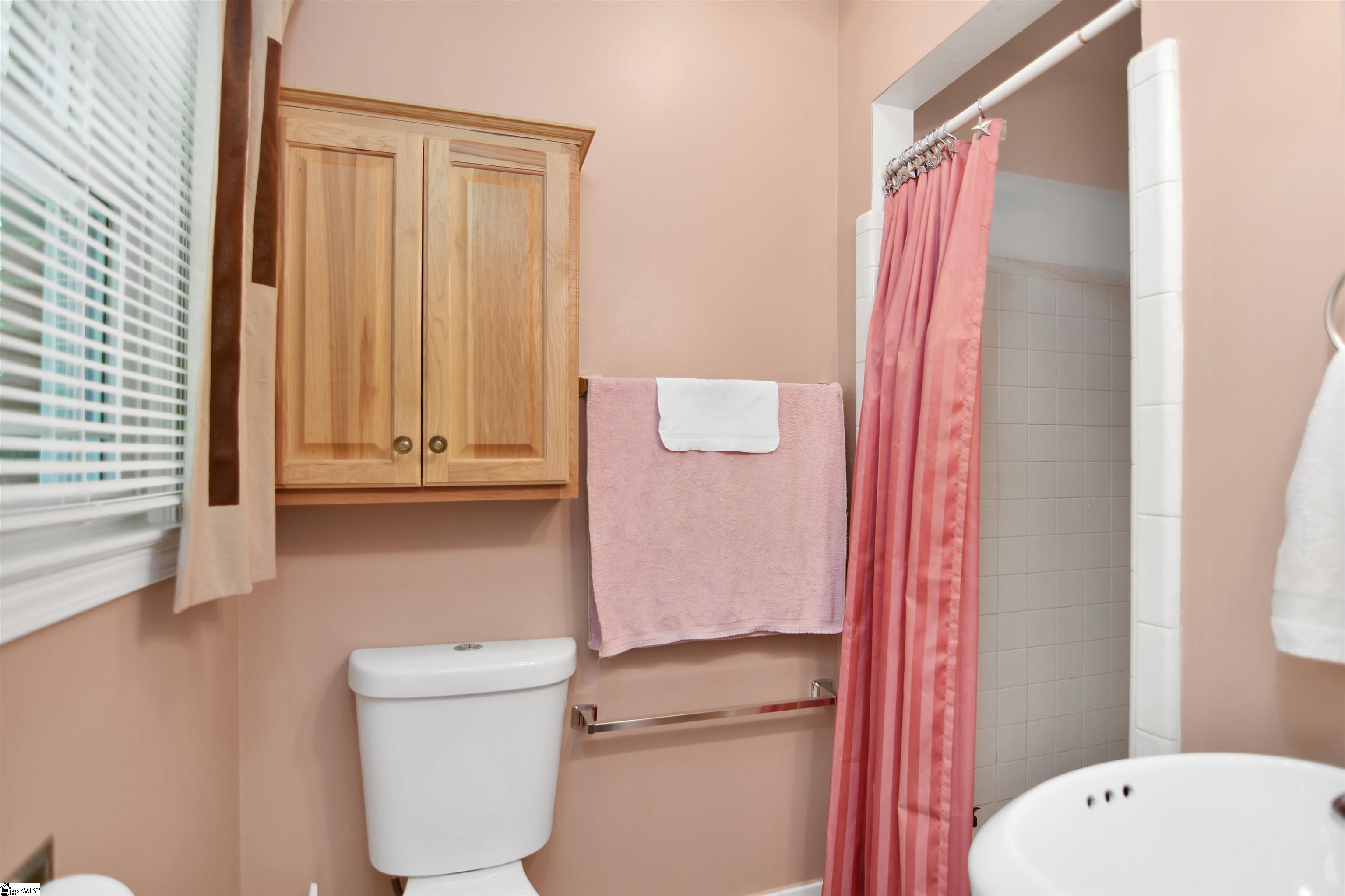 201 East Standing Springs Road Simpsonville, SC 29680 - Photo 15 of 37