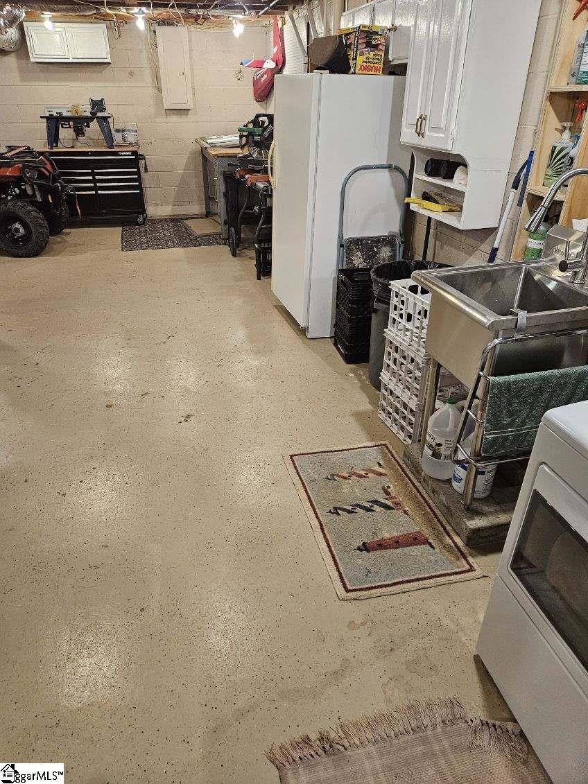 201 East Standing Springs Road Simpsonville, SC 29680 - Photo 25 of 37