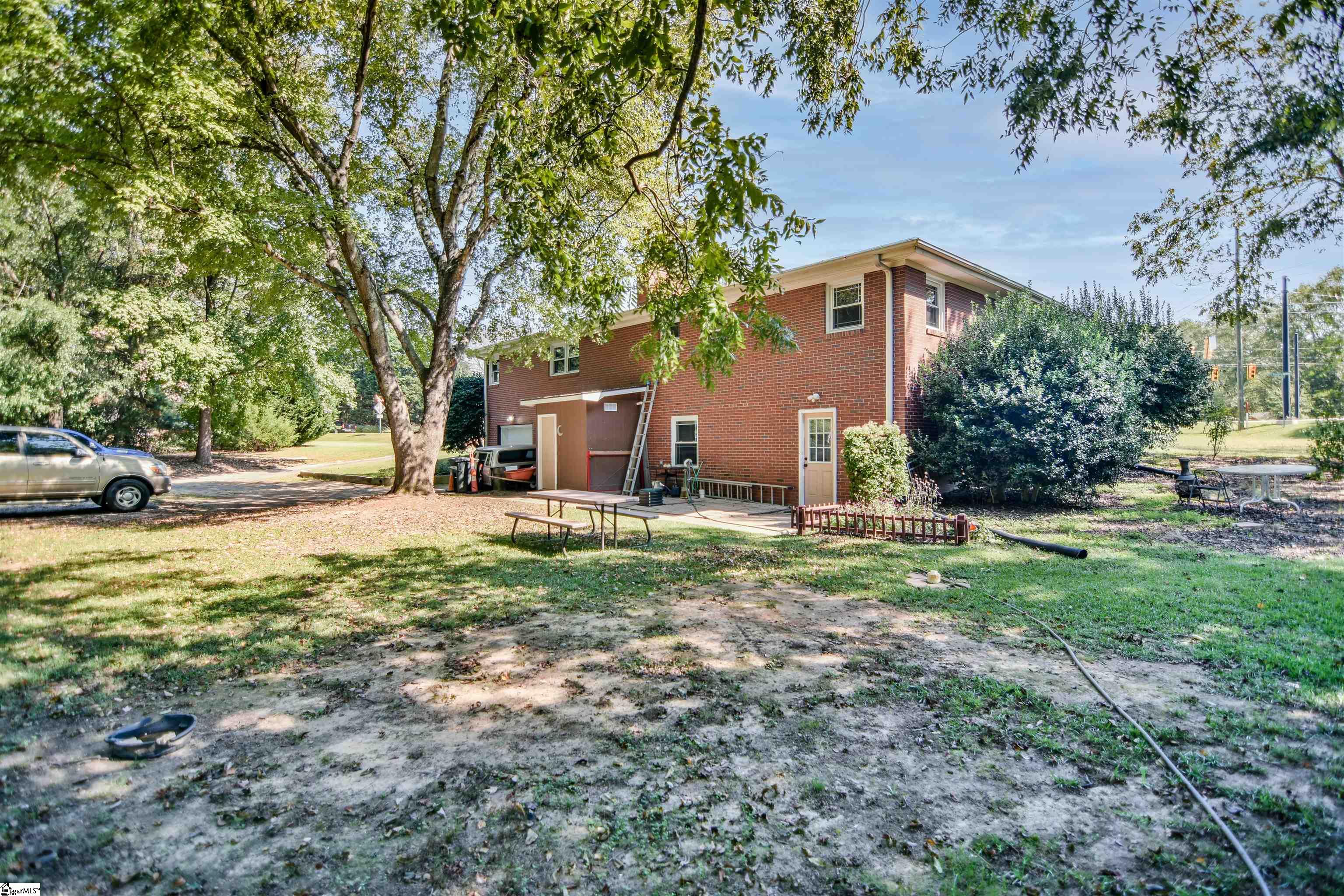 201 East Standing Springs Road Simpsonville, SC 29680 - Photo 34 of 37