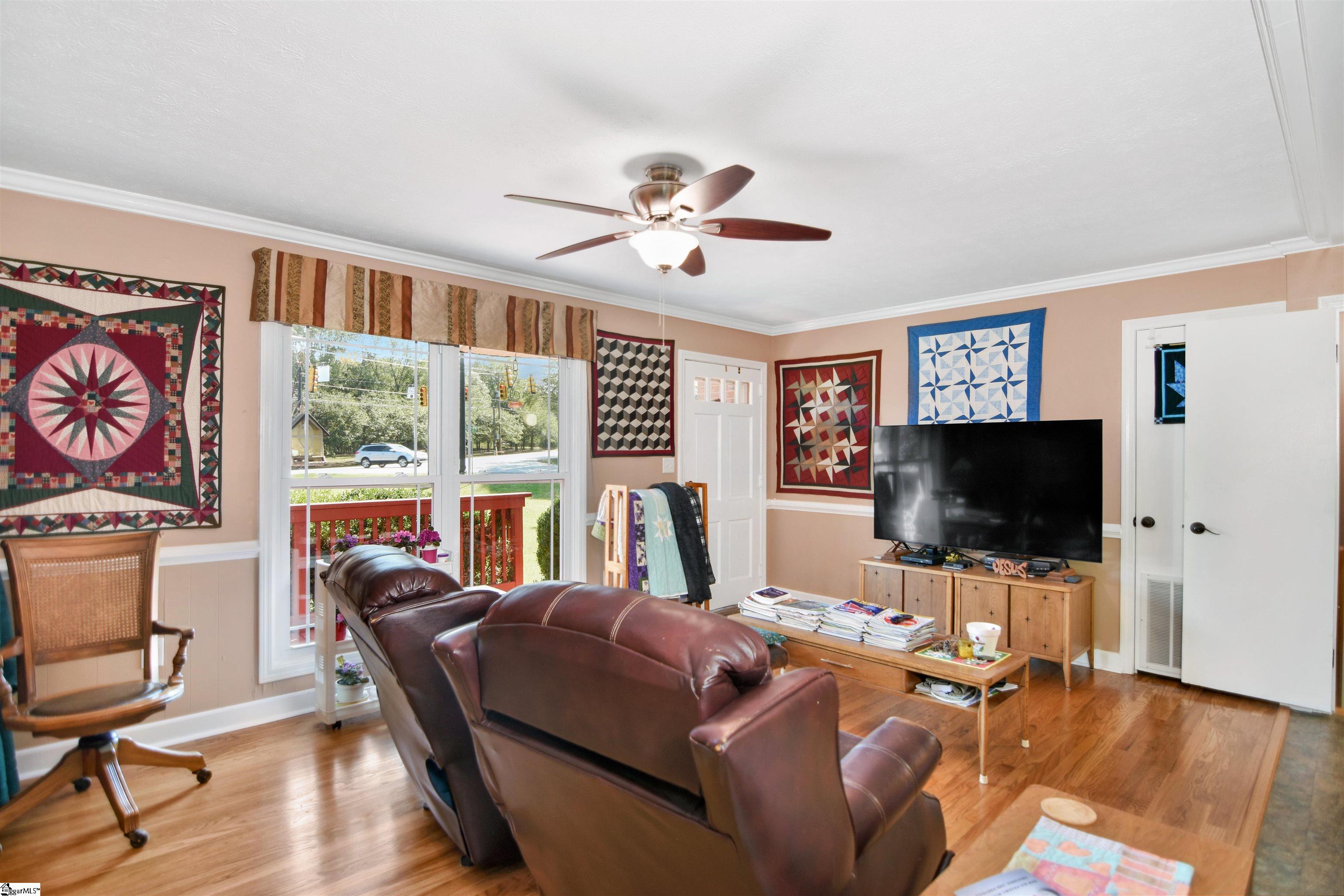 201 East Standing Springs Road Simpsonville, SC 29680 - Photo 9 of 37