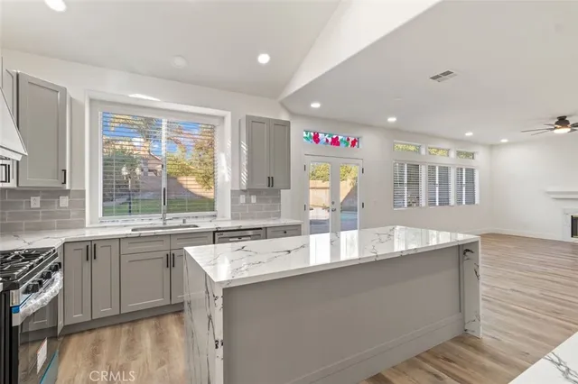 $1,100,000 | 14439 Grandifloras Road, Canyon Country, CA 91387