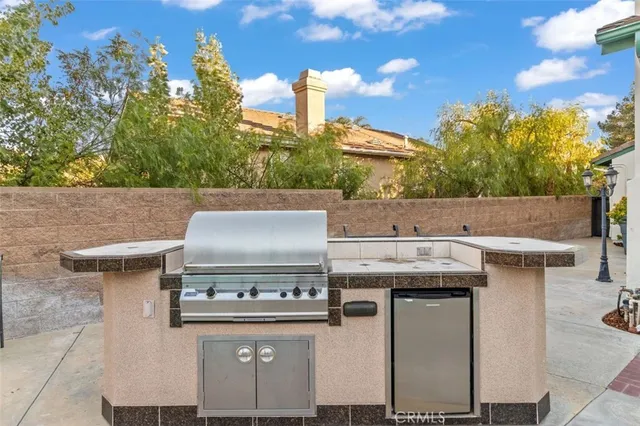 $1,100,000 | 14439 Grandifloras Road, Canyon Country, CA 91387