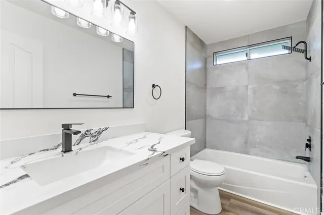 $1,100,000 | 14439 Grandifloras Road, Canyon Country, CA 91387