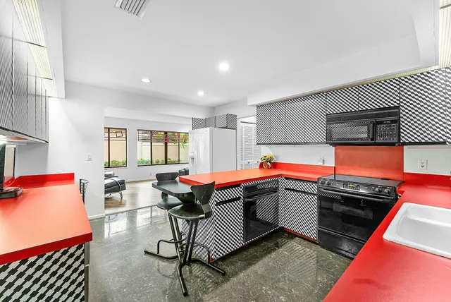 a view of walk in closet