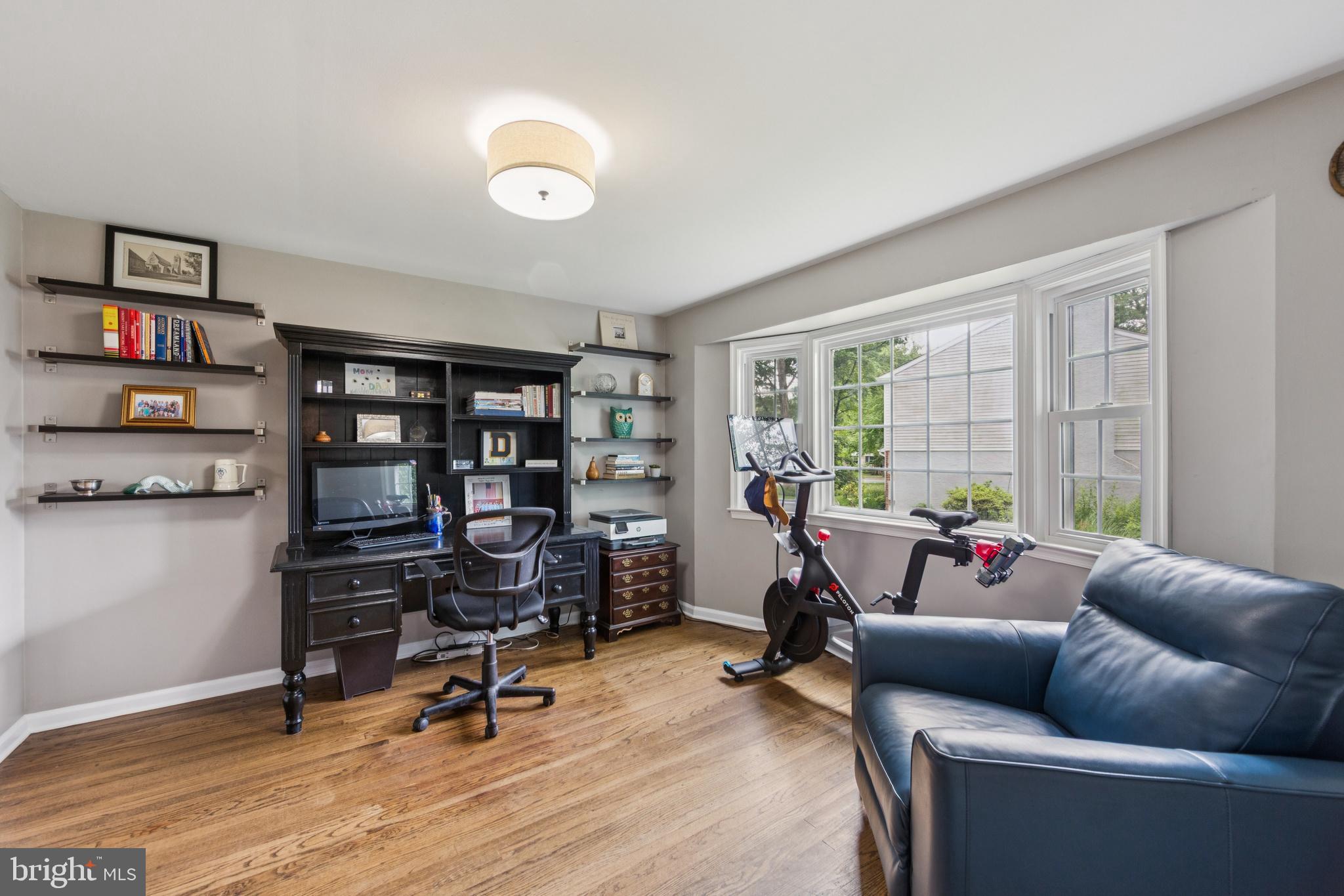 15 Oakford Road Wayne, PA 19087 - Photo 18 of 54 a view of a livingroom with workspace and a window