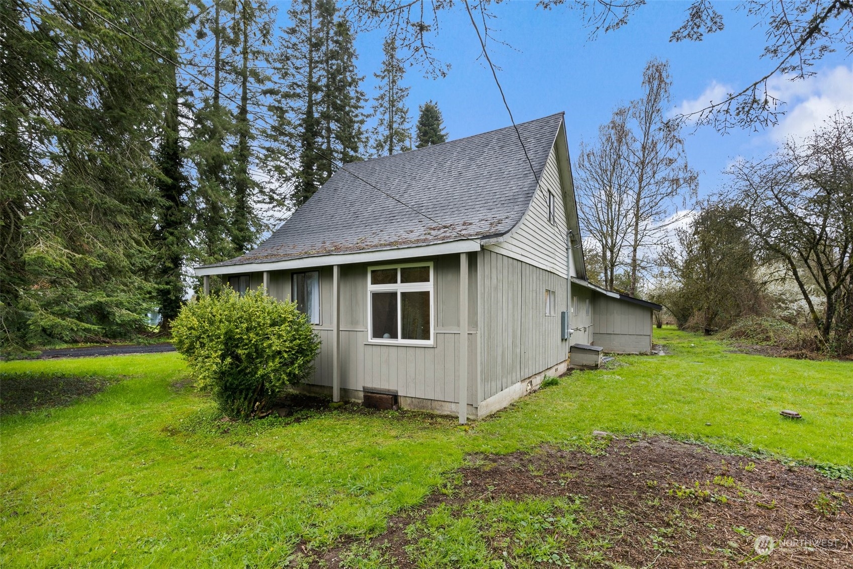 1212 Long Road Centralia, WA 98531 - Photo 27 of 40 a front view of house with yard and green space