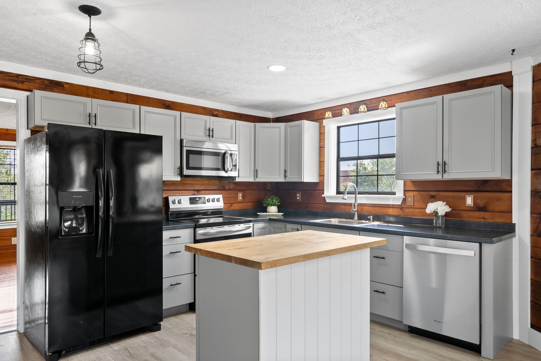 110 Jerry Smith Road Indian Mound, TN 37079 - Photo 4 of 17