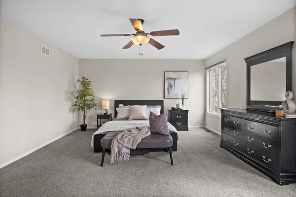 $599,900 | 1995 Colchester Avenue, Hoffman Estates, IL 60192