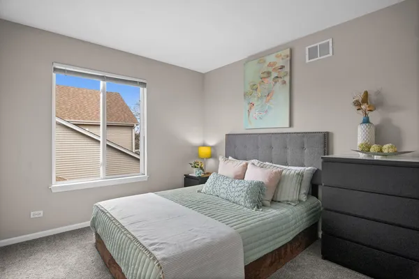 $599,900 | 1995 Colchester Avenue, Hoffman Estates, IL 60192
