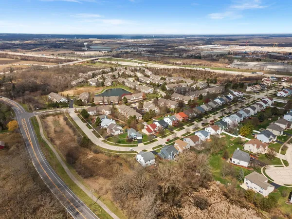 $599,900 | 1995 Colchester Avenue, Hoffman Estates, IL 60192
