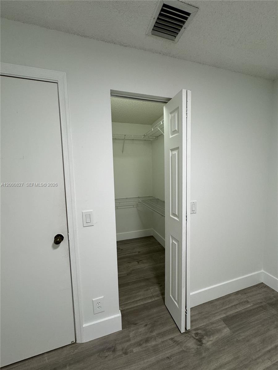 4136 Pine Ridge Lane Weston, FL 33331 - Photo 13 of 22