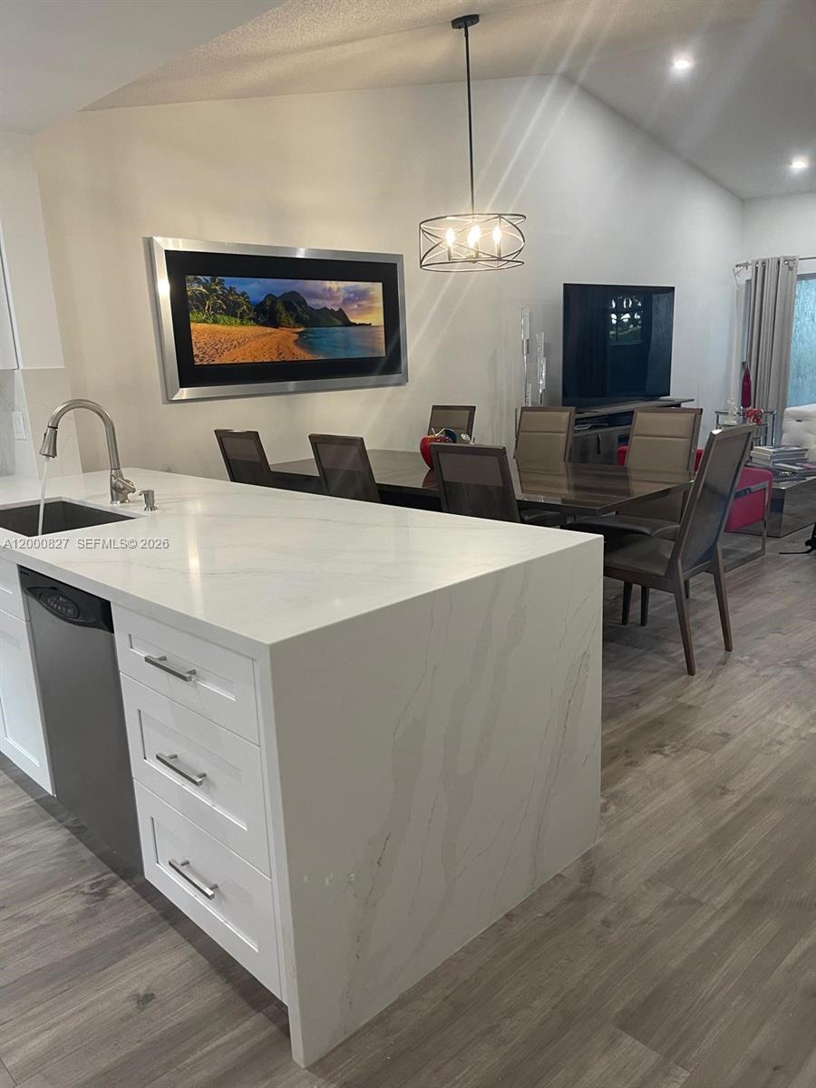 4136 Pine Ridge Lane Weston, FL 33331 - Photo 7 of 22