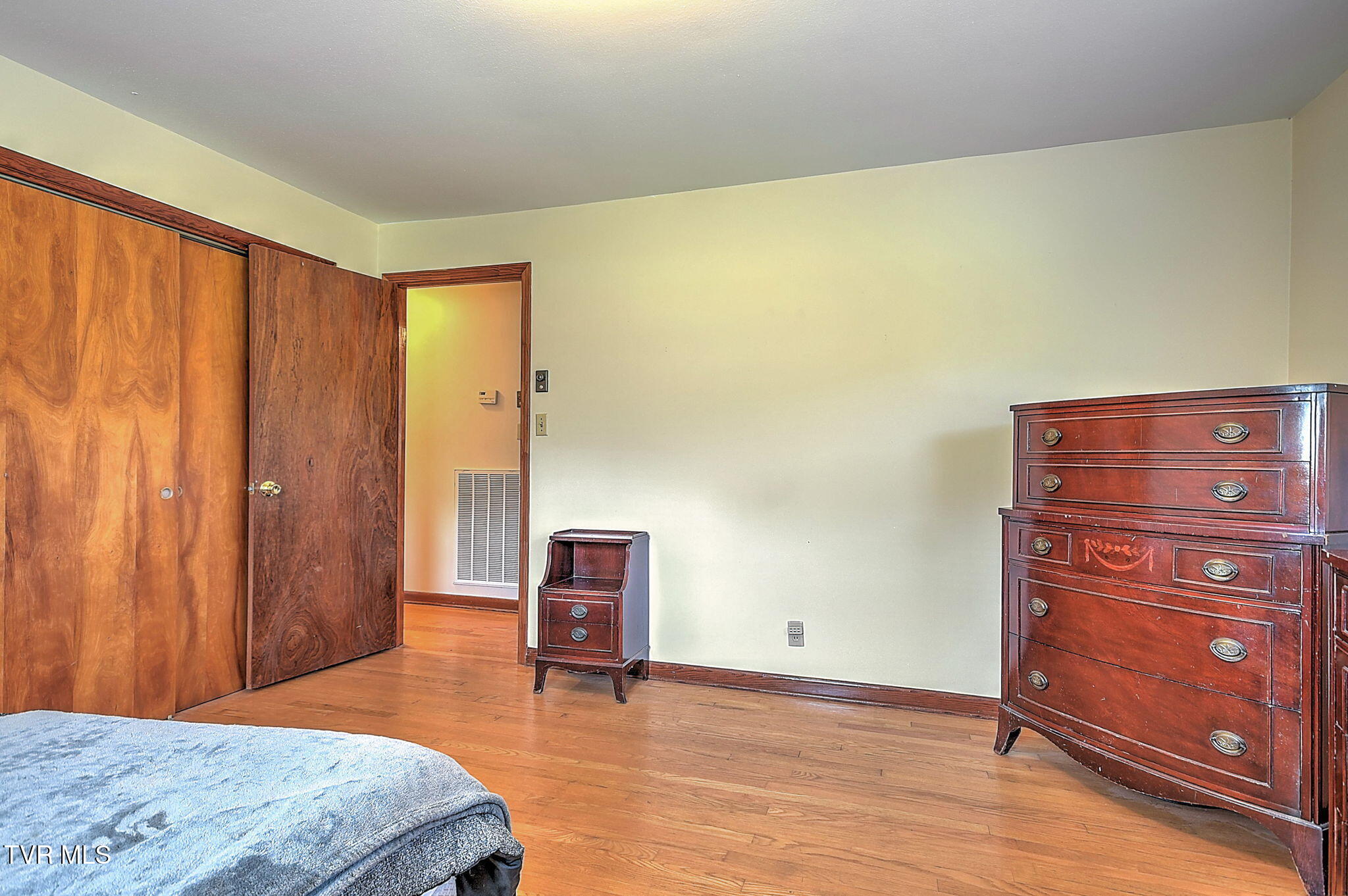5027 Potter Road Bristol, VA 24202 - Photo 25 of 35 30-web-or-mls-5027 Potter RA-28