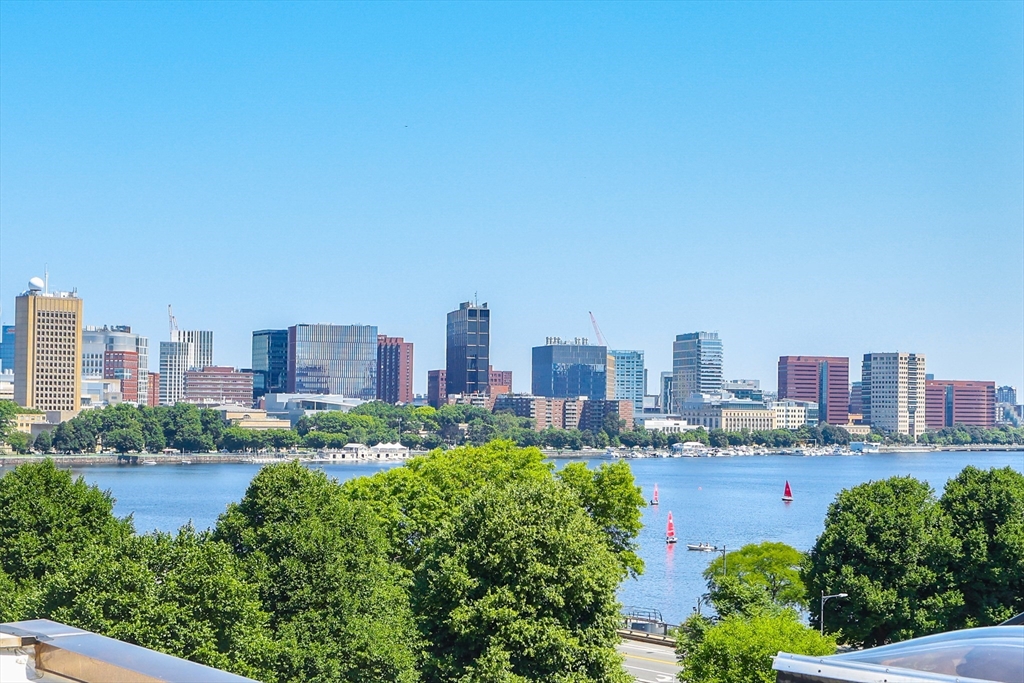 520 Beacon Street, Unit 2F Boston, MA 02215 - Photo 14 of 19 a view of a city with tall buildings